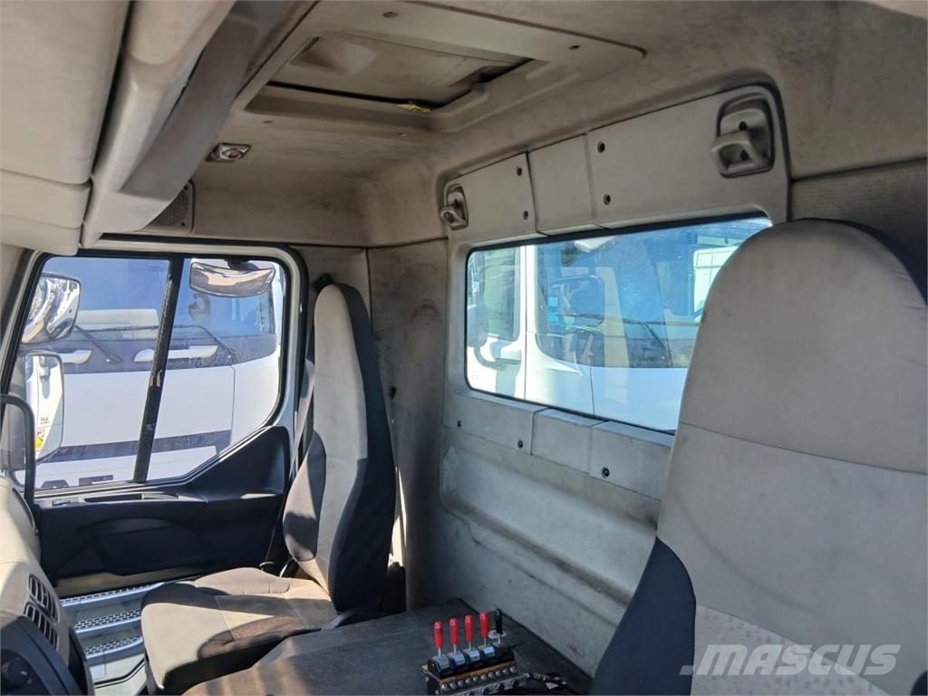 Renault Premium Lander 370 DXI 可拆卸式卡车