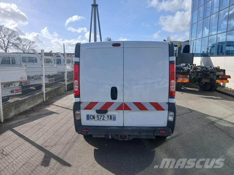 Renault Trafic Vehículos de caha cerrada