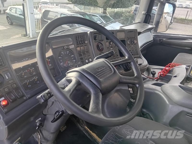 Scania C شاحنات قلابة