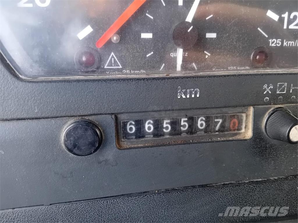 Scania C شاحنات قلابة