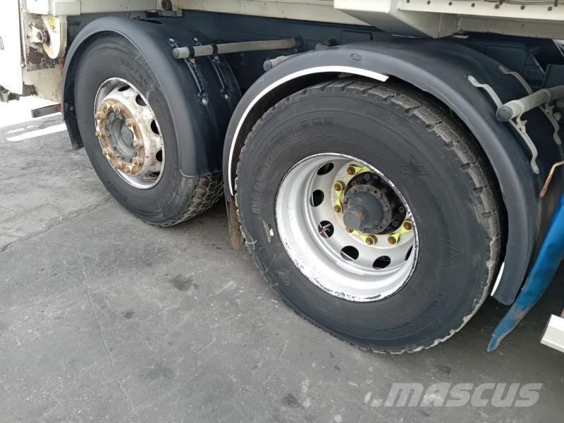 Scania P 320 شاحنات المخلفات