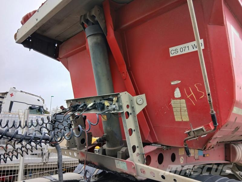 Schmitz Cargobull Non spécifié Kallur-poolhaagised