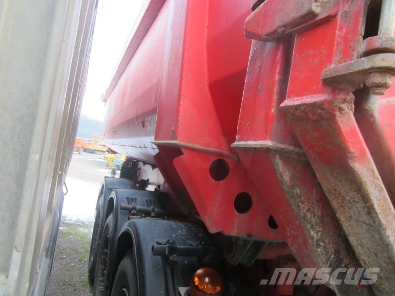 Schmitz Cargobull SKI نصف مقطورات قلابة