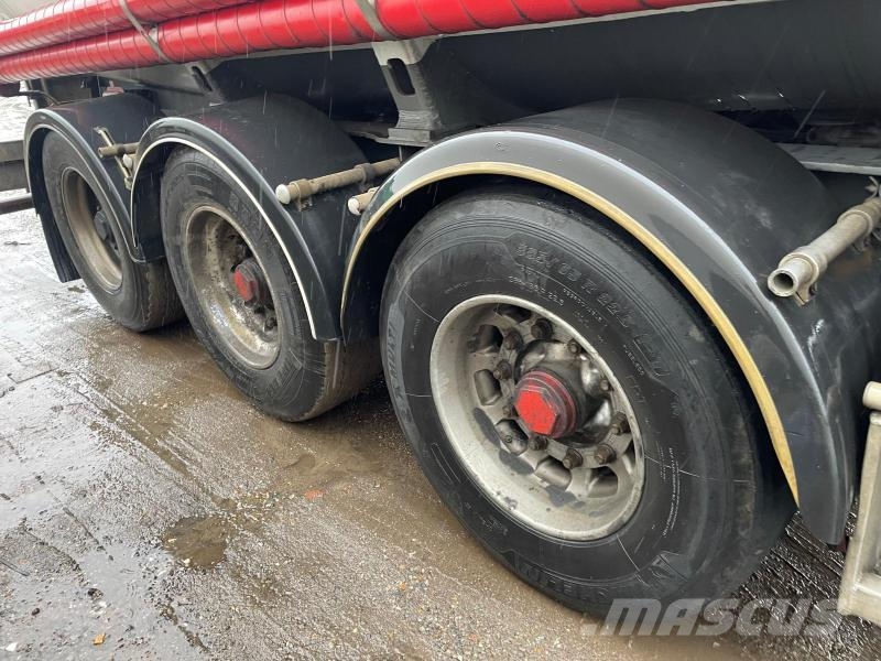 Trailor Non spécifié Semi-trailer med Tank