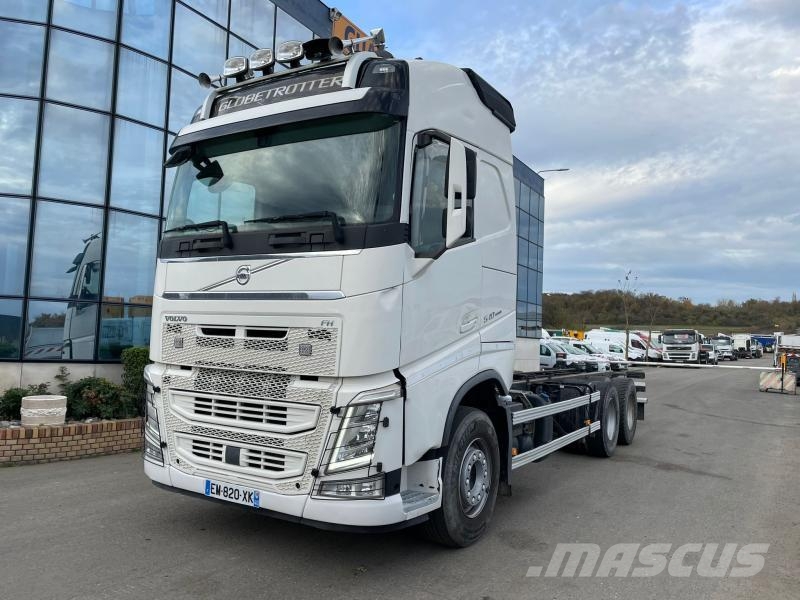Volvo 540 Chassis Cab trucks