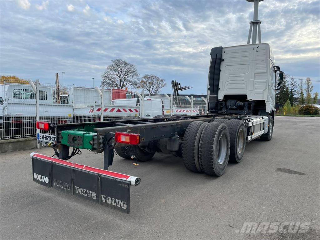 Volvo 540 Chassis met cabine