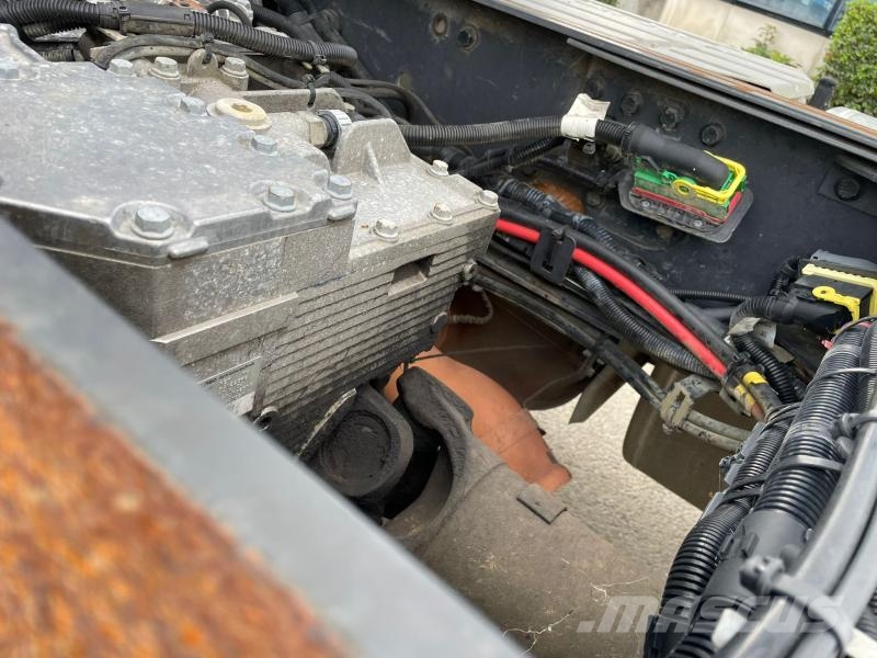 Volvo 540 Chassis met cabine