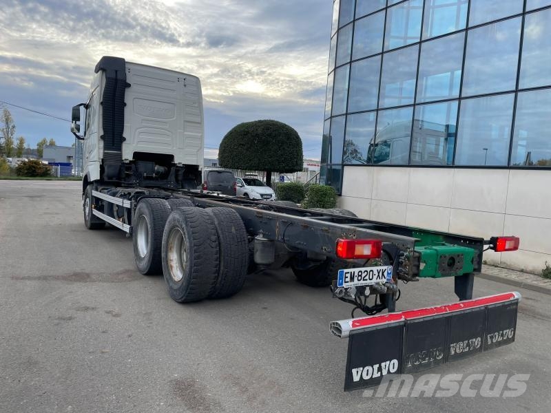 Volvo 540 Chassis met cabine