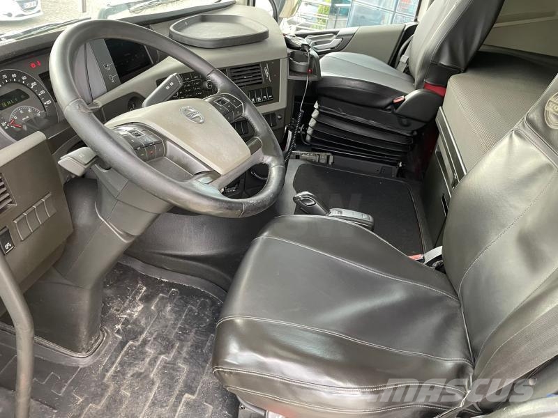 Volvo 540 Chassis met cabine