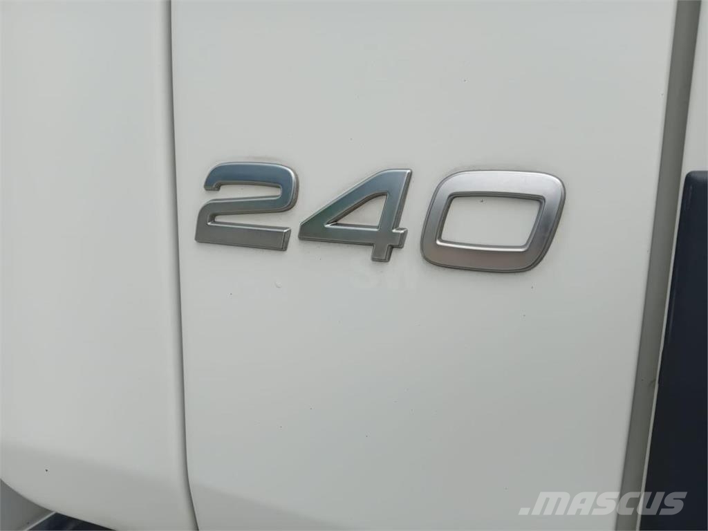 Volvo FL 240 Furgons