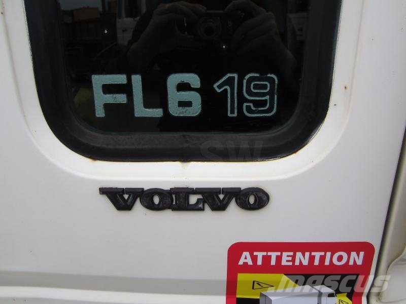 Volvo FL6 19 Cable lift demountable trucks