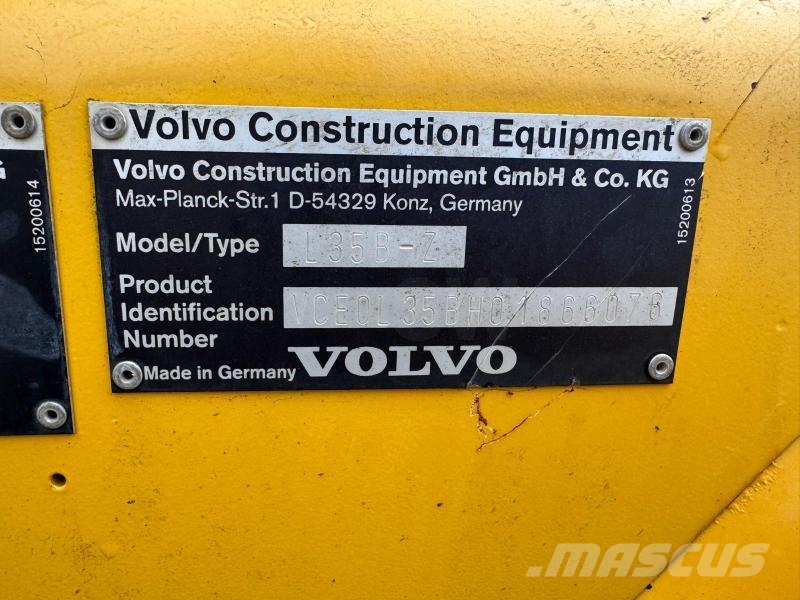 Volvo L 35 BZ 輪胎式裝載機