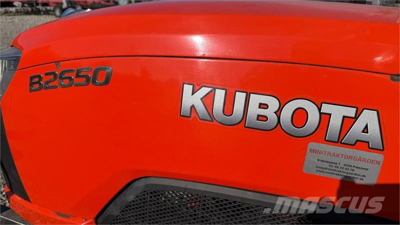 Kubota B2650 Коммунальные тракторы