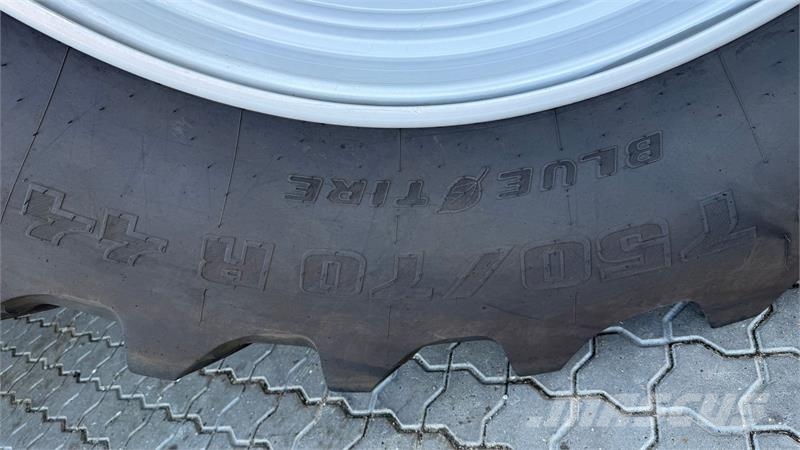Massey Ferguson 9S.425 Dyna VT Exclusive Traktori