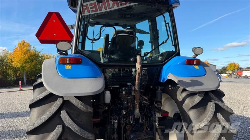 New Holland TM155 Super Steere 曳引機