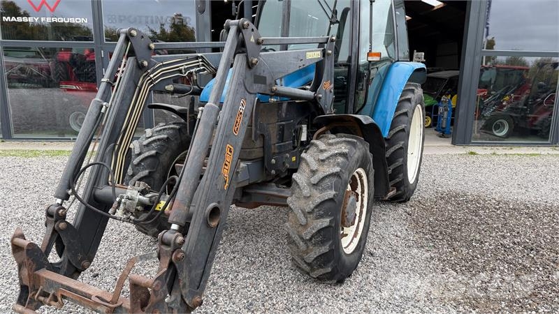 New Holland TS 100 Traktorer