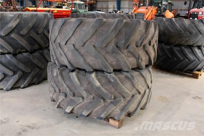 Pirelli 600/65X34 Riepas, riteņi un diski