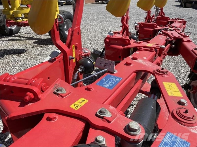 Pöttinger Servo 45M Plus Nova 5F. Leasing fra kr 2.899,- pr  双向犁