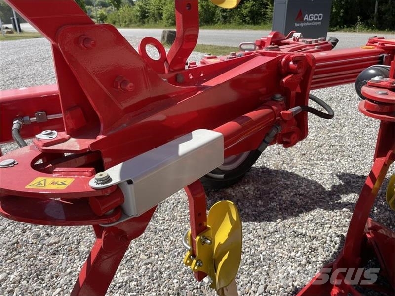 Pöttinger Servo 45M Plus Nova 5F. Leasing fra kr 2.899,- pr  双向犁