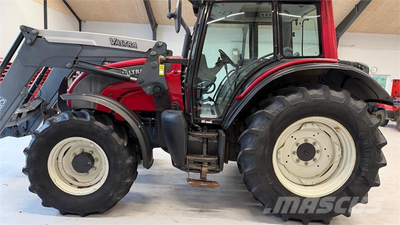 Valtra N101 HITECH Traktorer