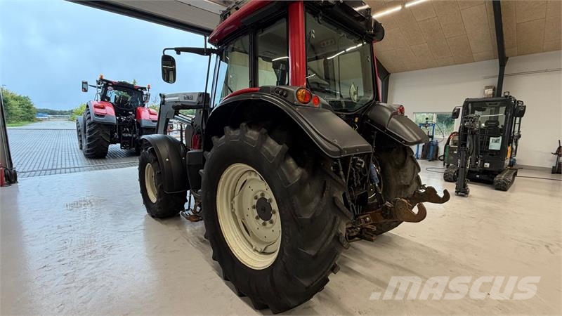 Valtra N101 HITECH Traktorer
