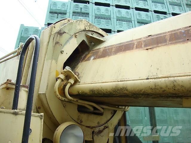 EWK PLR820R Teleskopbagger حفارات زحافة