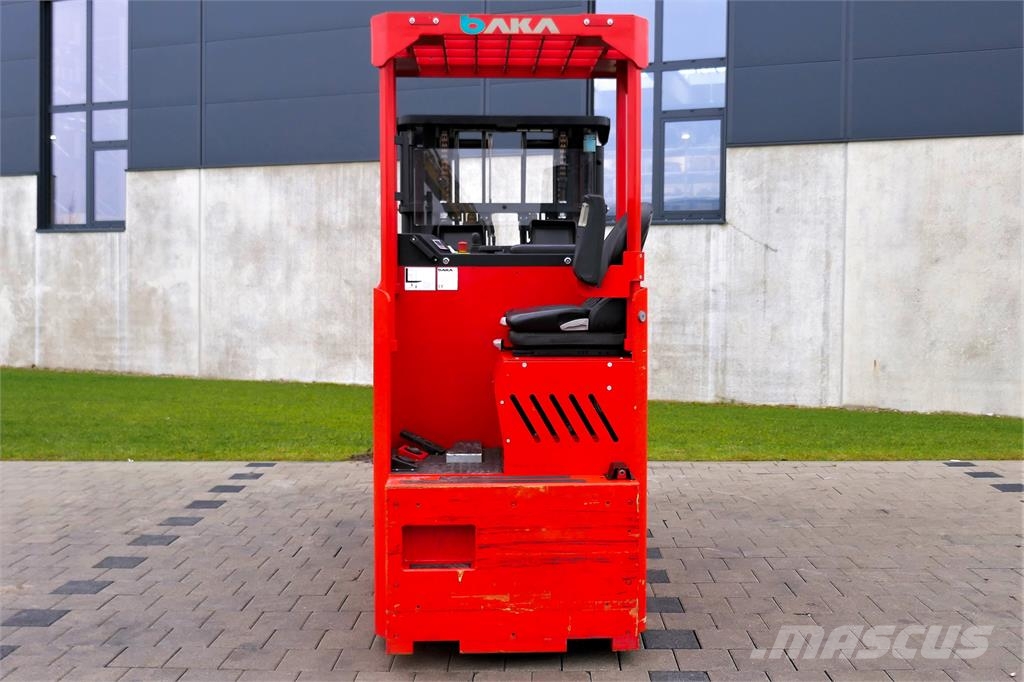 Baka EFV 2500 SO معدات التكديس الجوالة