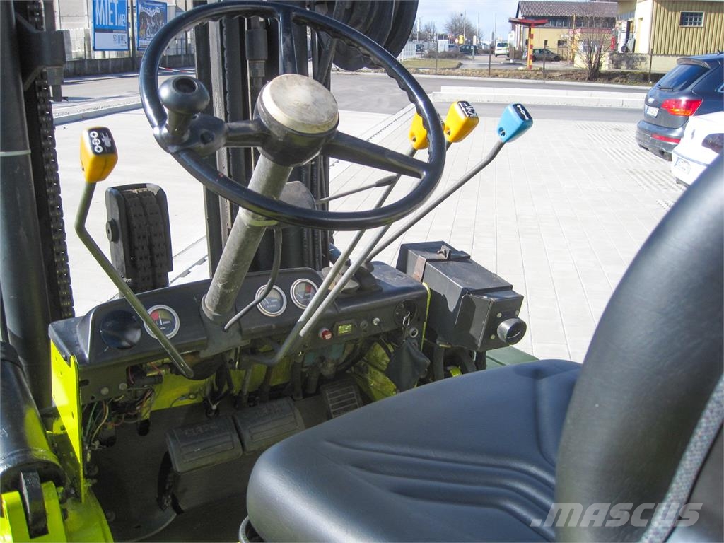Clark C500 Y100 Gāzes autoiekrāvēji (LPG)