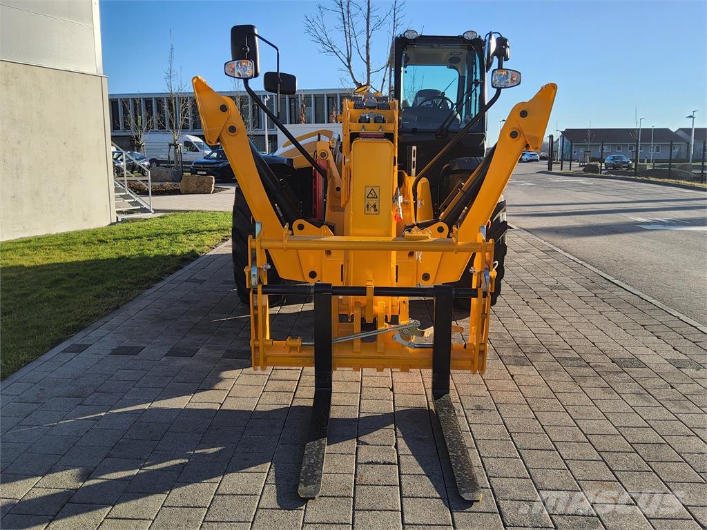 JCB 540-200 伸缩臂叉装车|叉装车
