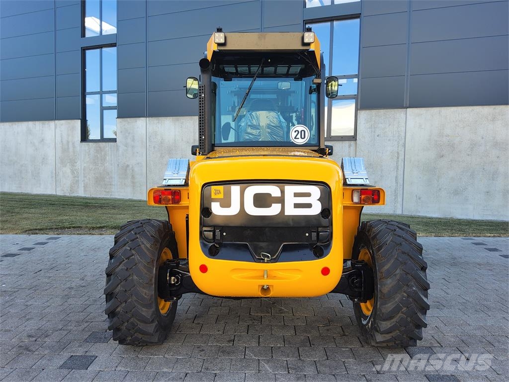 JCB 940-4 SV شاحنات الطرق الوعرة