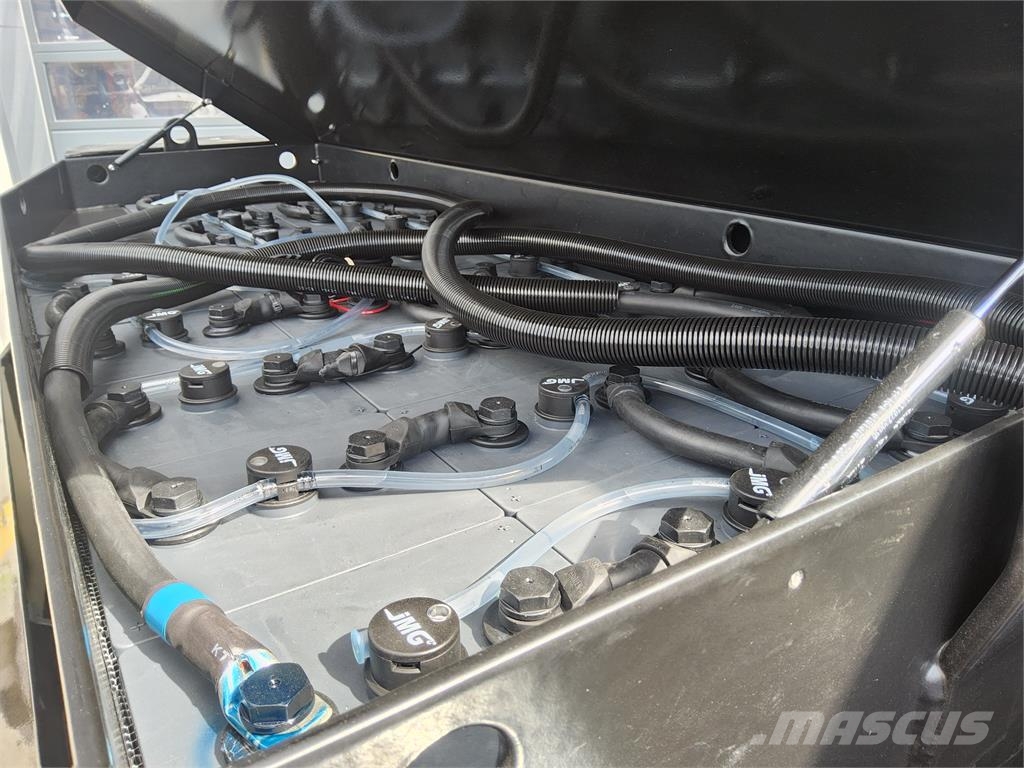JMG MC 250S Druga dvigala/žerjavi