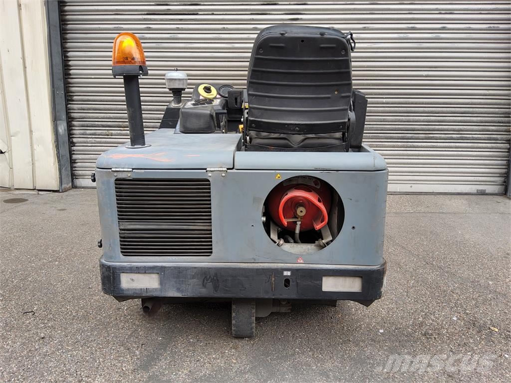 Kärcher KM130/300RLPG Käyden ajettavat pinoamistrukit