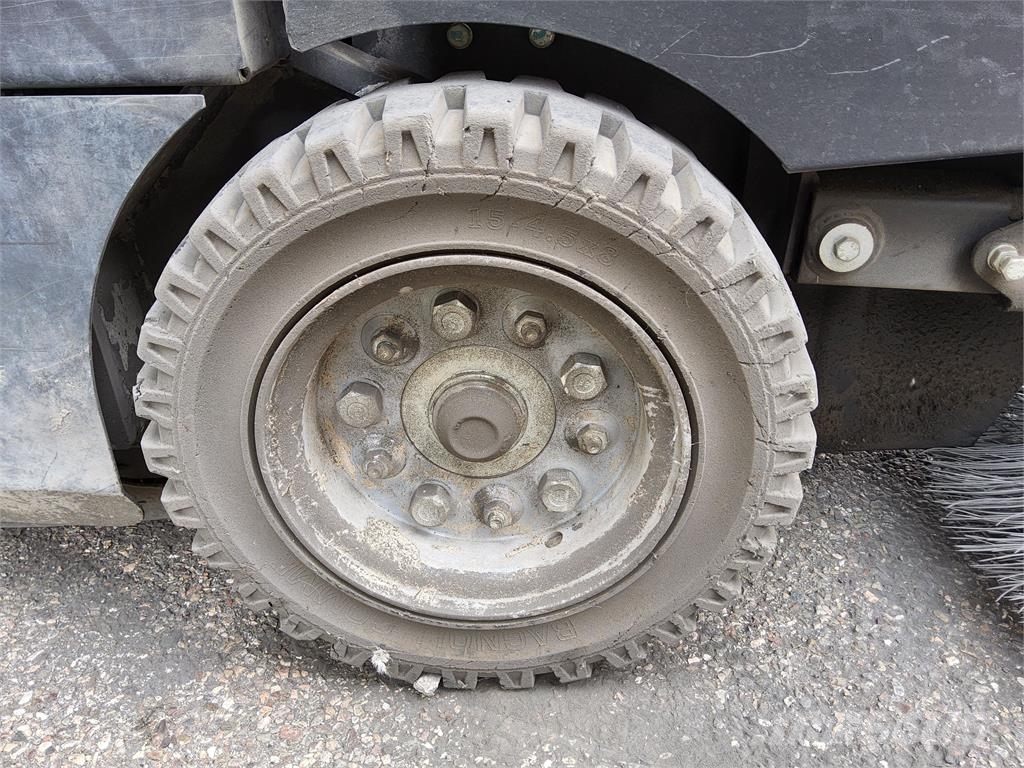 Kärcher KM130/300RLPG Käyden ajettavat pinoamistrukit