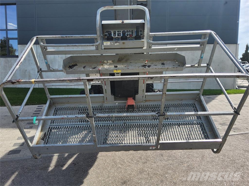 Manitou 160 ATJ Plus Kĺbové plošiny