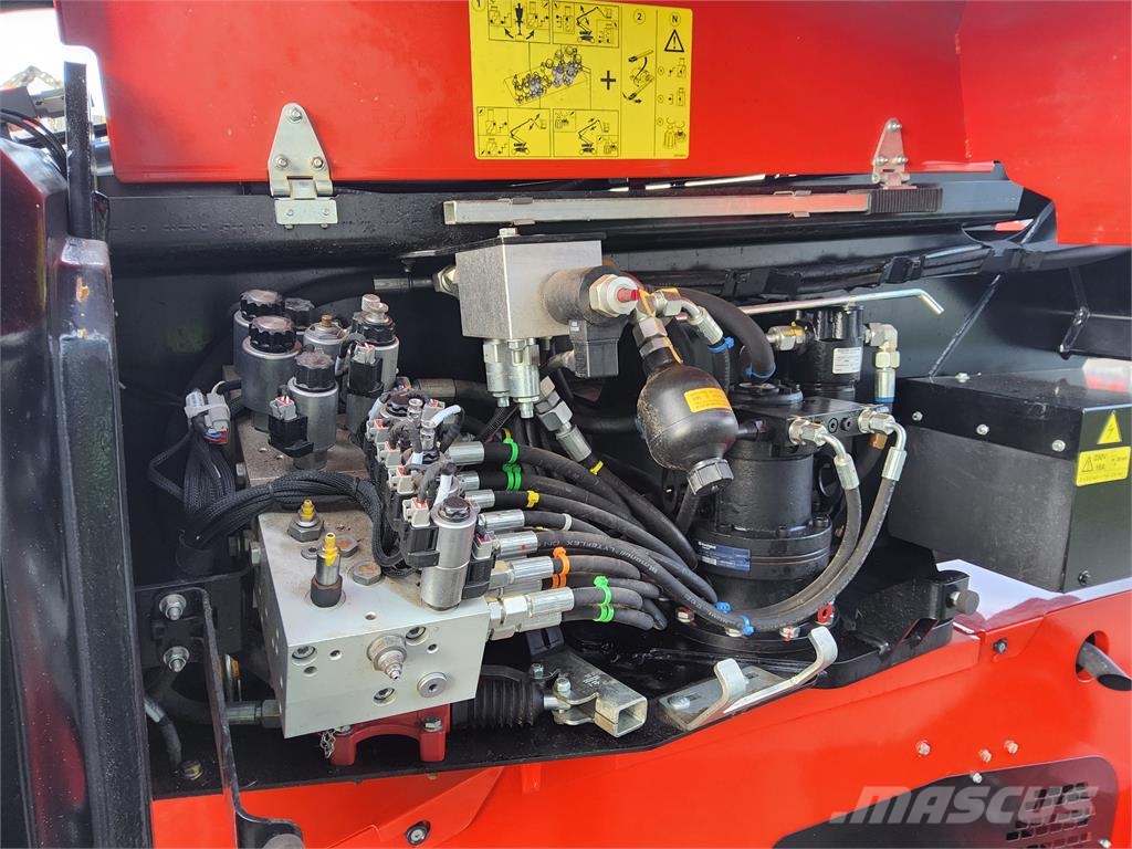 Manitou MANGO 12 Nacele cu brat articulat