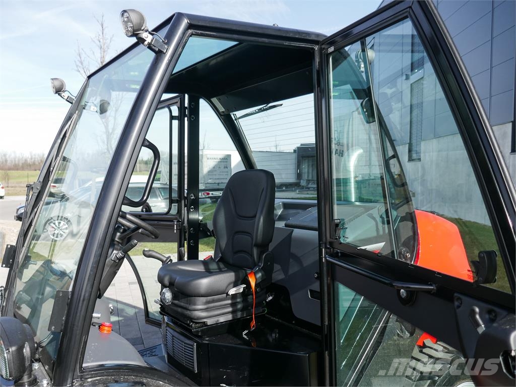 Manitou MC 25-4 Rough terrain truck