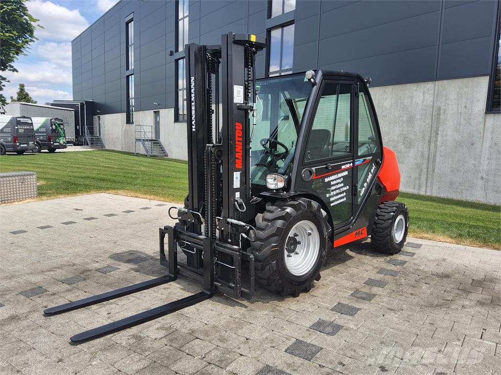 Manitou MC 25-4 Terrængående gaffeltruck