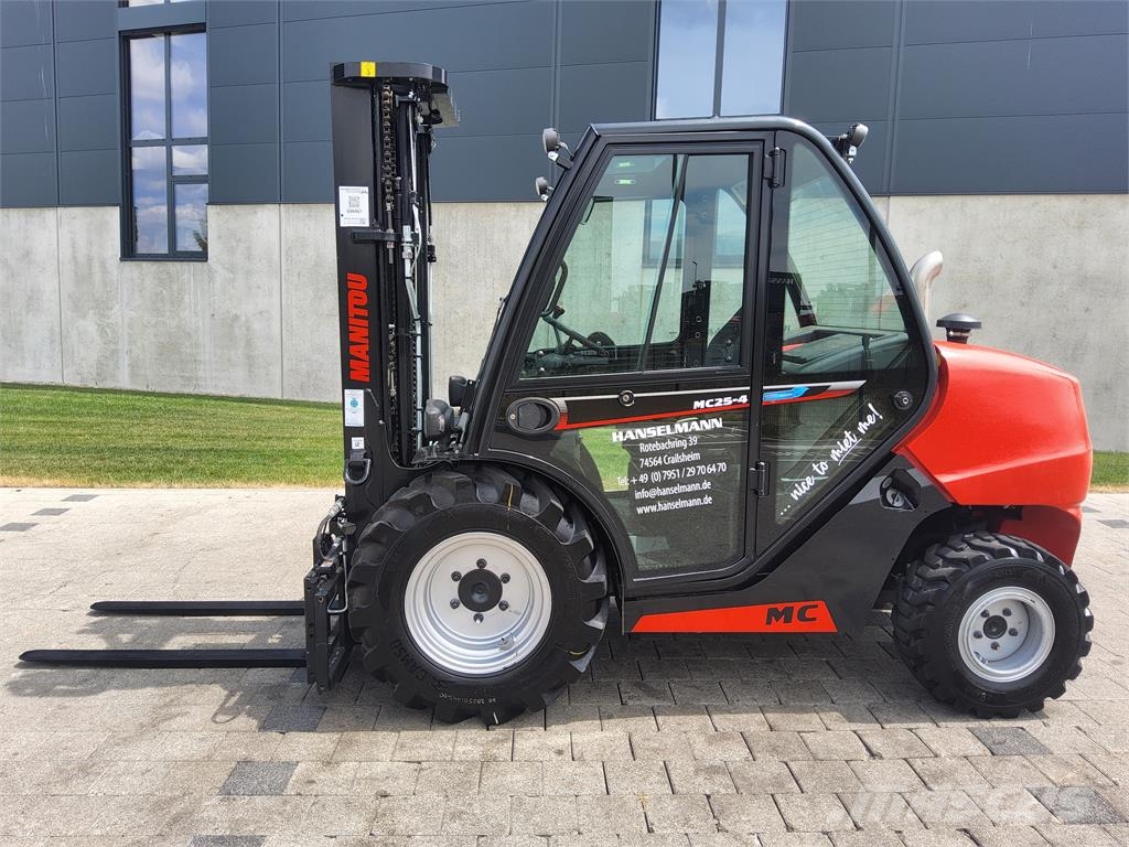 Manitou MC 25-4 Terrængående gaffeltruck