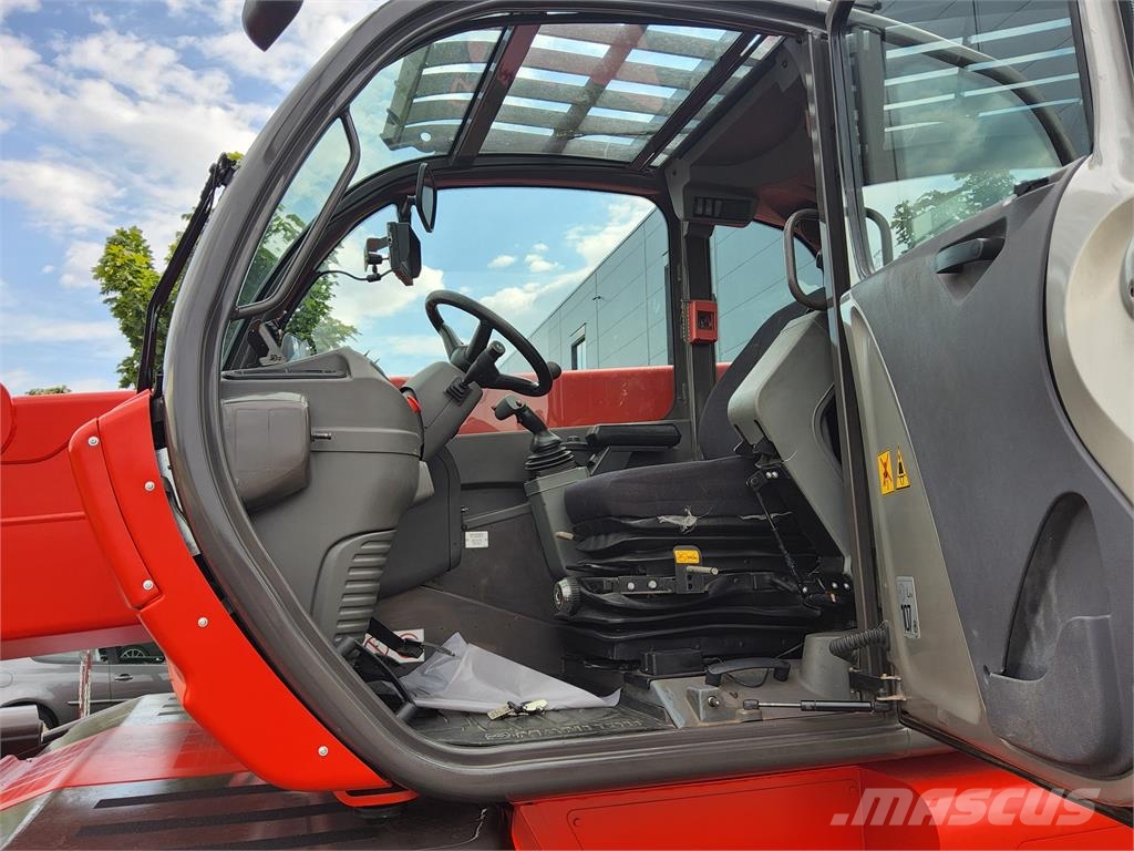 Manitou MRT 2470 مناولات متداخلة
