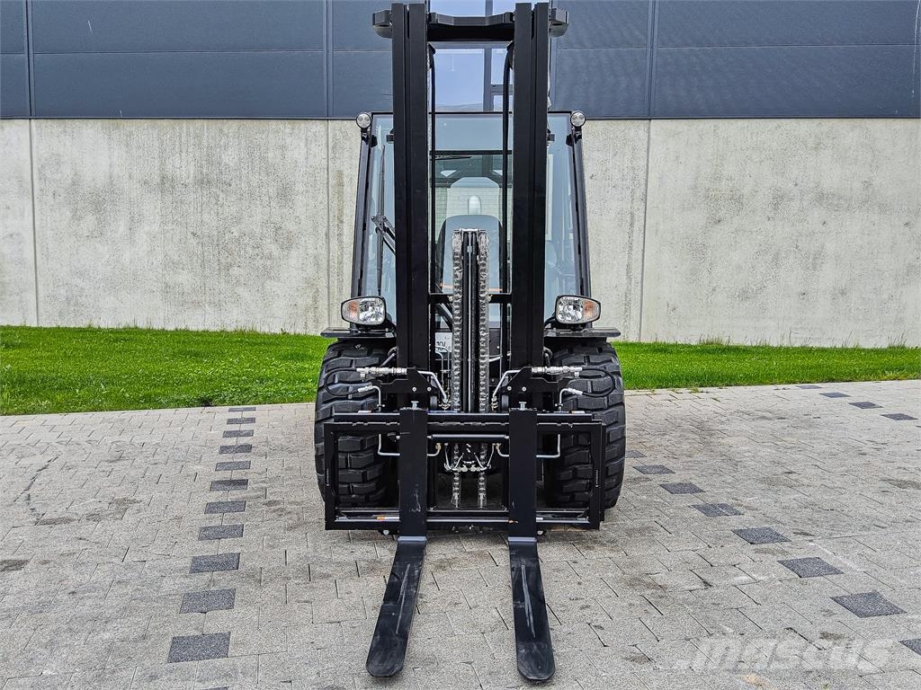 Manitou MSI 35D ST5 S1 Maastotrukit