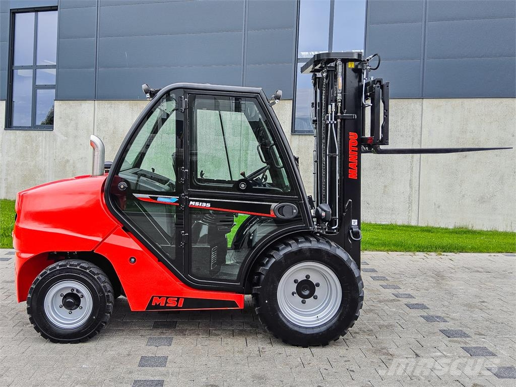 Manitou MSI 35D ST5 S1 Maastotrukit
