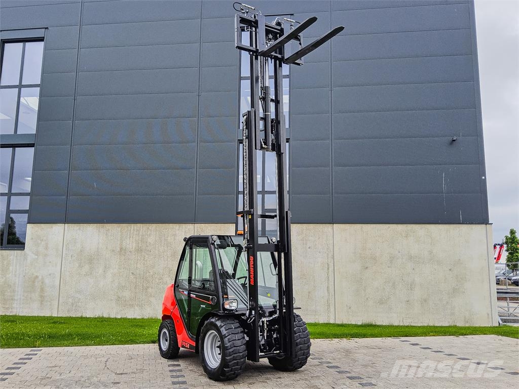 Manitou MSI 35D ST5 S1 Maastotrukit