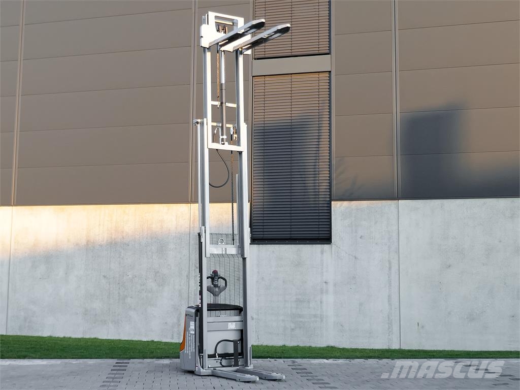Still EXV 14i Pedestrian stacker