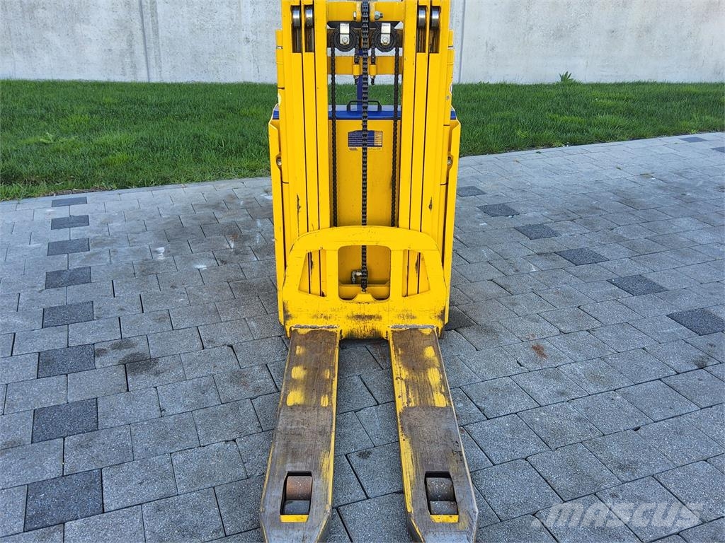 Stocklin EDD12 Ročni električni viličar
