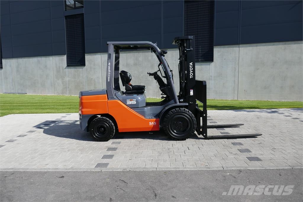 Toyota 52-8FDJF35 Dieselmotviktstruckar