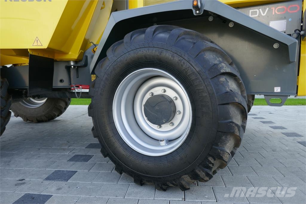Wacker Neuson DV100 トーイングトラック