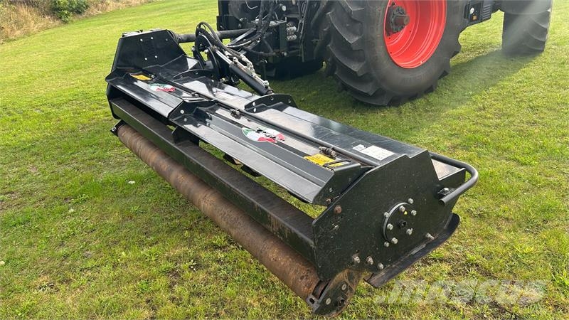 Boxer Agri Black 250 cm 2.5 mtr. Svingbar Falciatrici