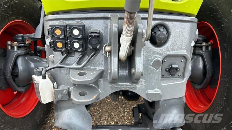 CLAAS AXION 870 CMATIC Traktorji