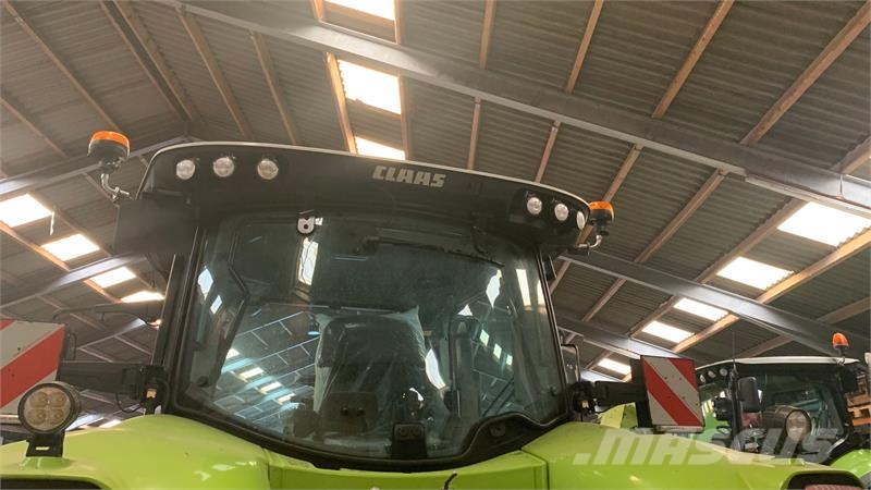 CLAAS AXION 870 CMATIC 트랙터