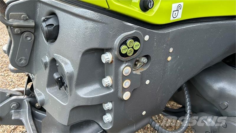 CLAAS AXION 870 CMATIC Traktorji